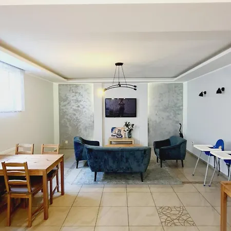 ホームステイ Zamorski